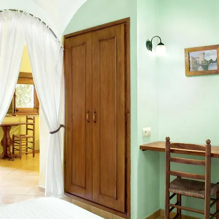 Allotjaments Placa Major-boix Apartment Santa Pau